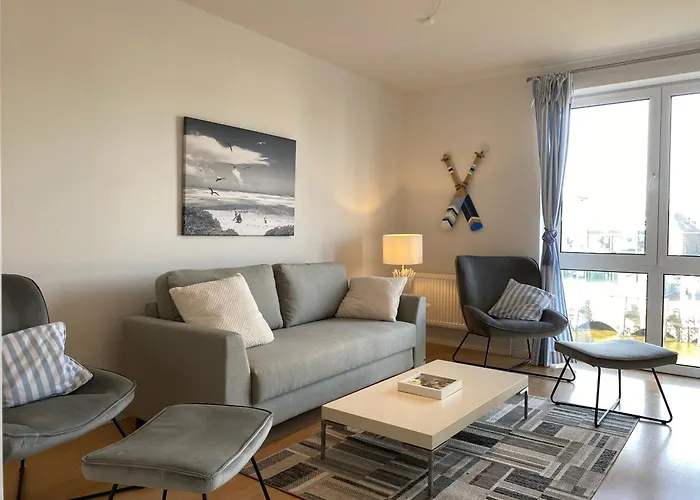 Simmerdeis Am Hafen *